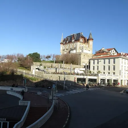 T2 Vue Directe Port Vieux *